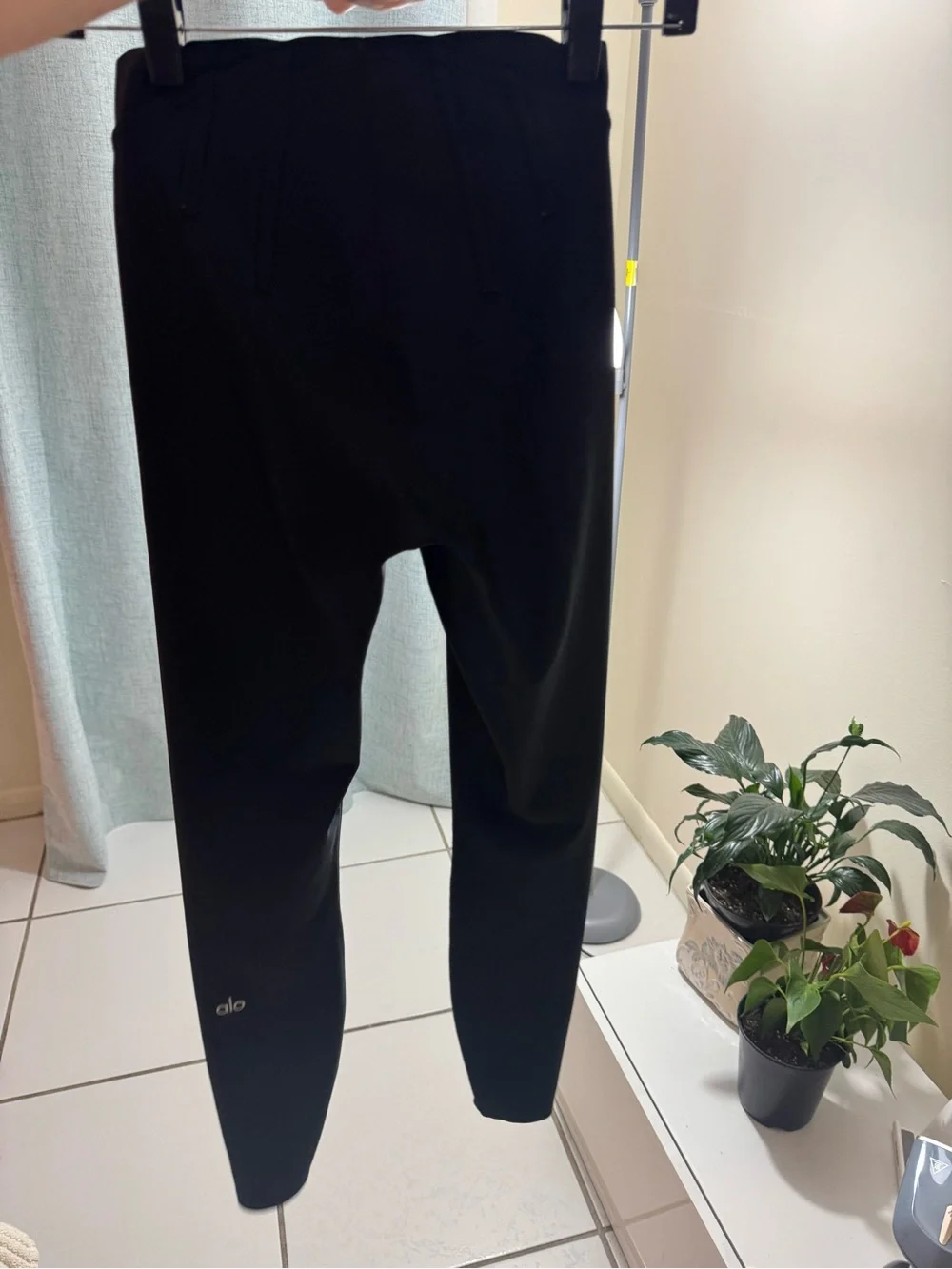 Alo Men’s Black Performance Jogger Pants Size XS